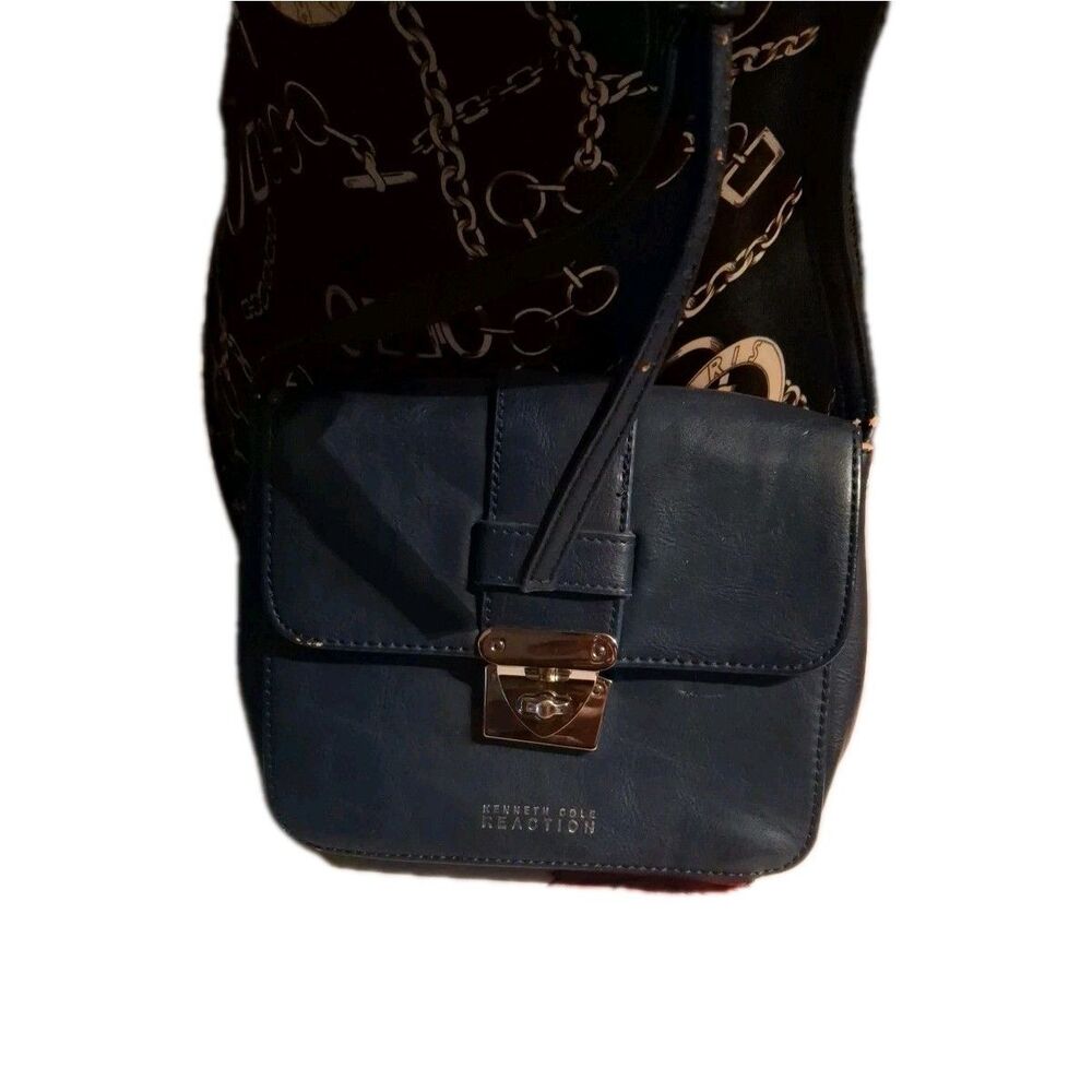 Kenneth Cole Reaction Women's Crossbody Bage Navy Blue